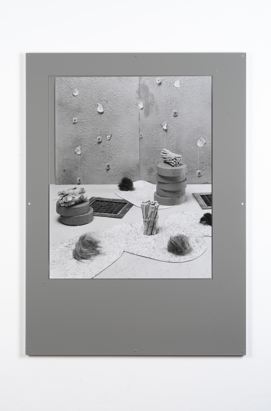 Stefan Burger, Überlieferungsbedingte Textverderbnis, 2025, Silver gelatin print, lacquered steel plate , acrylic glass, 137 x 100 cm