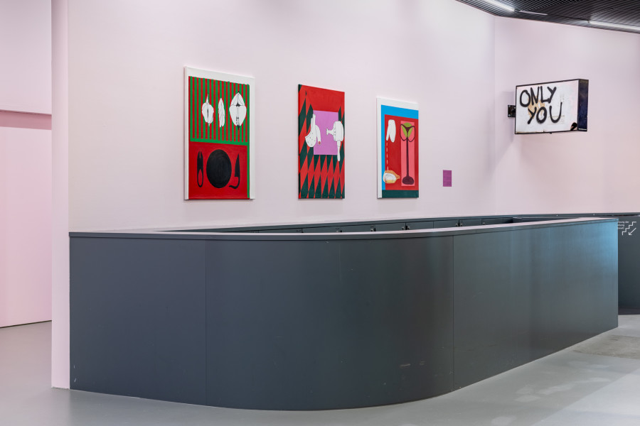 Exhibition view, Love, Gruppenausstellung in der Kunsthalle Luzern, Kunsthalle Luzern, 2025. Photo credit: Kilian Bannwart