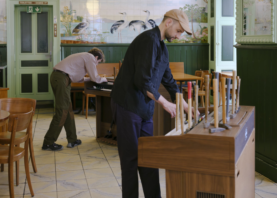 Hammer Band, Pentatonische Versenkung, Performance sonore (Raphael Stucky & Andreas Thierstein), Cardinal Photo: S. Verdon.