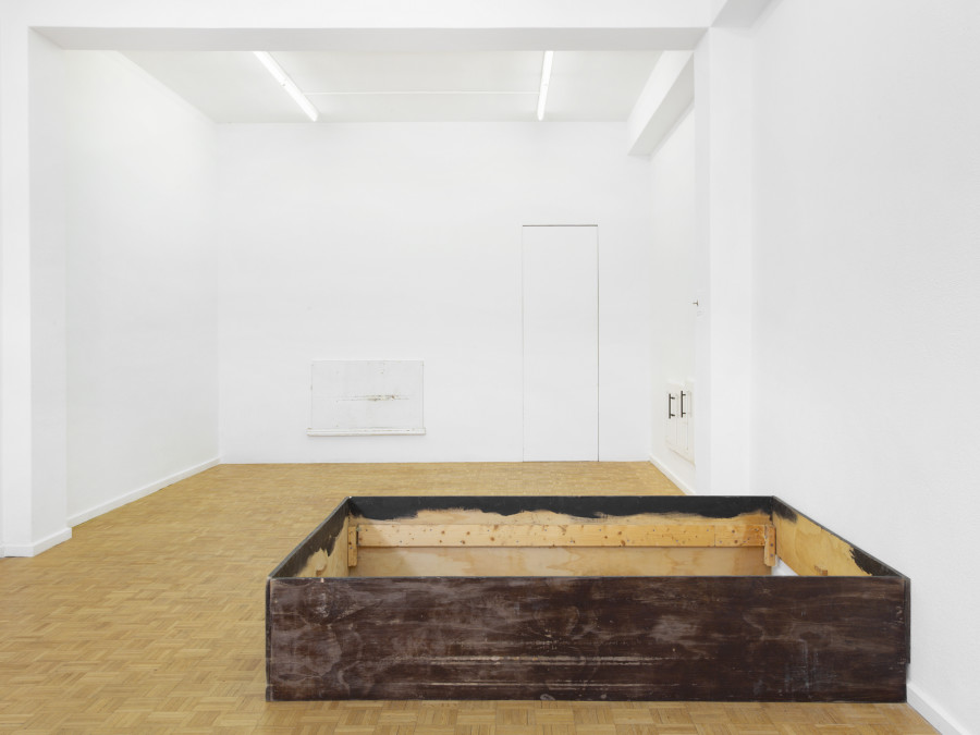 Exhibition view, Emily Barker, Wall Works, Sentiment, 2023. Photo credit: Philipp Rupp / Julien Gremaud. Courtesy of the artist and Sentiment