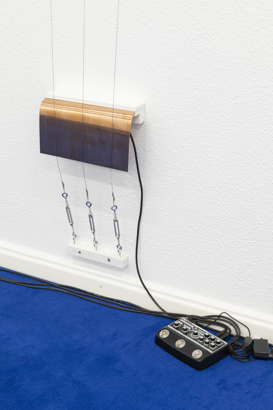 Installation view, SOMA1, Monika Stalder, KRONE COURONNE, 2024. Photo credit: © Michal Florence Schorro