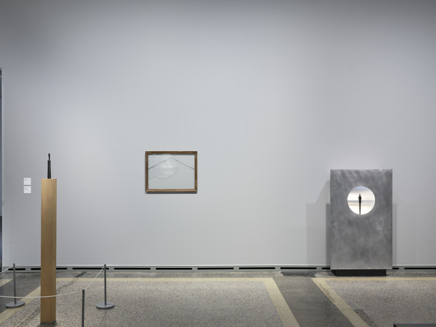 Installation view, Markus Raetz, oui non si no yes no, Kunstmuseum Bern, 2022. Photo credit: Rolf Siegenthaler, © Kunstmuseum Bern