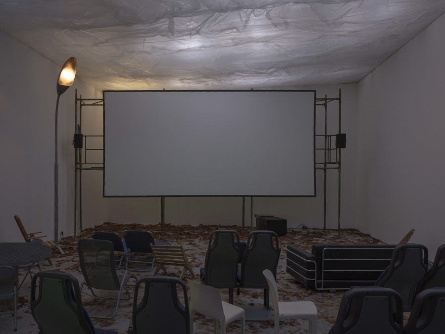 The Blind Pigeon, set-up designed by Idée Appliquée. Photography: Sebastian Verdon / all images copyright and courtesy of the artists and CAN Centre d’art Neuchâtel