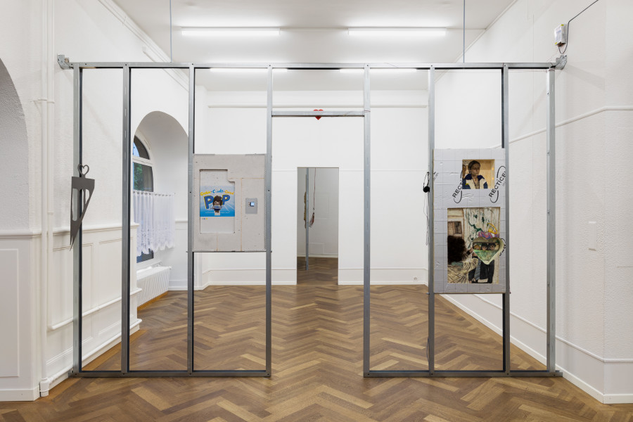 Mona Filleul, PARTY MIX feat. Thilda Bourqui, Tony Colombe. K, Pauline Coquart, Gaia Vincensini, Xaxalxe, KRONE COURONNE, 2024. Credit photo: © Fabrice Schneider