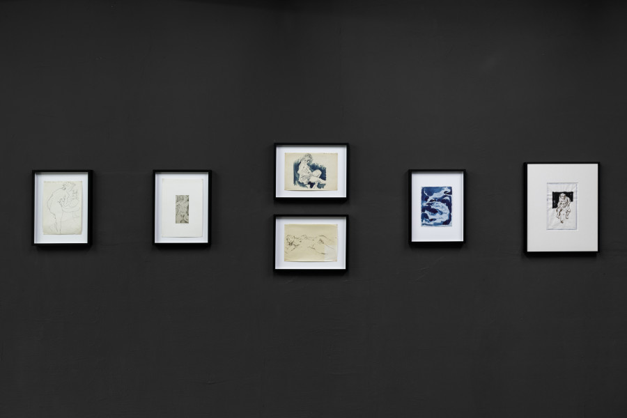From left to right: John Berger, A. washing stockings, 1956, ink on paper, 21 x 29.7 cm John Berger, JB’s naked selfportrait, 1950, etching print, 22.5 x 32.5 cm (top) John Berger, A. fastening stocking, 1956, ink on paper, 21 x 29.7 cm (bottom) John Berger, Femme nue allongée, n.d., ink on paper, 21 x 29.5 cm John Berger, O loose the dogs of love, 1961, ink on paper, 17.5 x 22.5 cm John Berger, Biker with black backdrop, 1998, ink on paper, 26.5 x 18 cm Photo: Kilian Bannwart