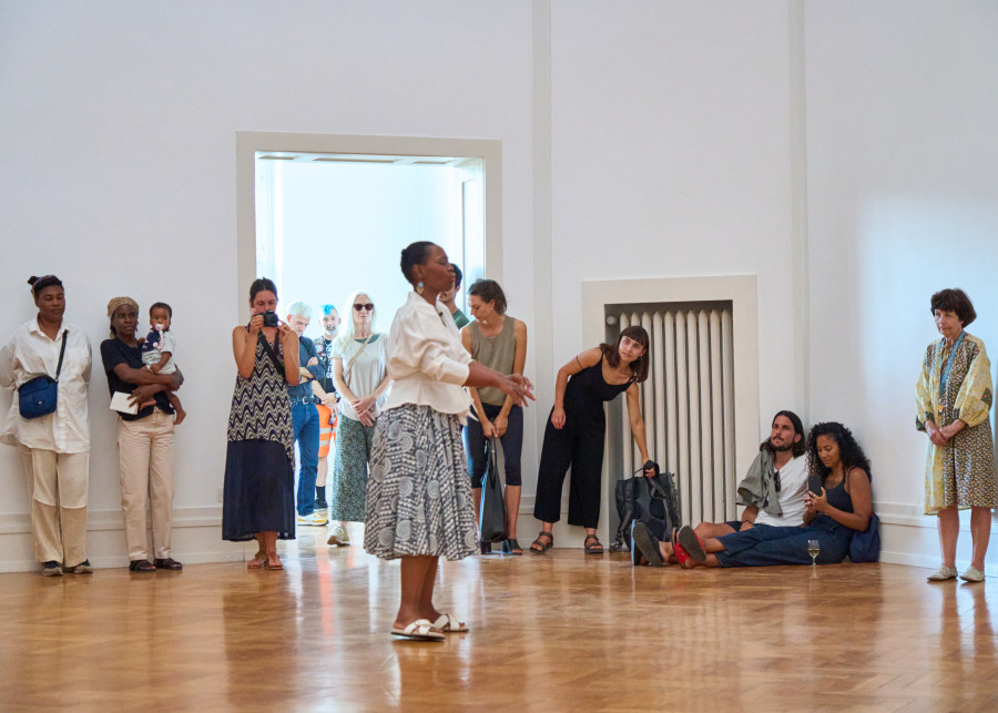 Performance, Ayiyiyo by NoBuntu Mhlambi, as part of 7 Winds, Kunsthalle Bern, Photos: Nicolas Duc