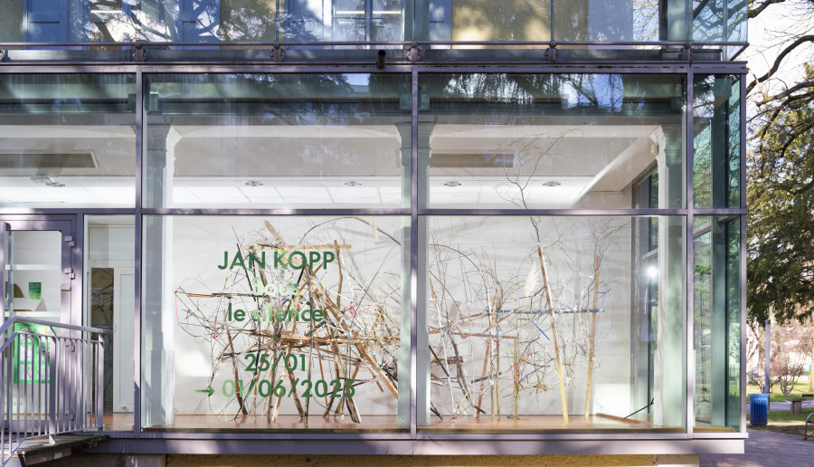 Exhibition view, Jan Kopp, Sous le silence, Villa du Parc, 2025. Photo credit: Aurélien Mole