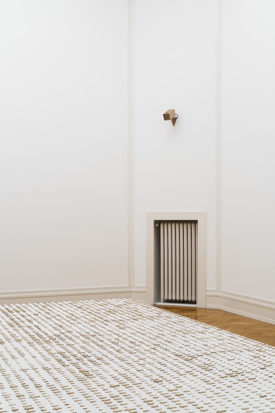 Jean-Frédéric Schnyder, das Andere, 2014–2021, Holz geschnitzt, 14‘400 Teile (Version Kunsthalle Bern: 9‘216 Teile), Carved wood, 14‘400 parts (Kunsthalle Bern version: 9‘216 parts), Courtesy Galerie Eva Presenhuber Zürich / New York. Photo: Gunnar Meier