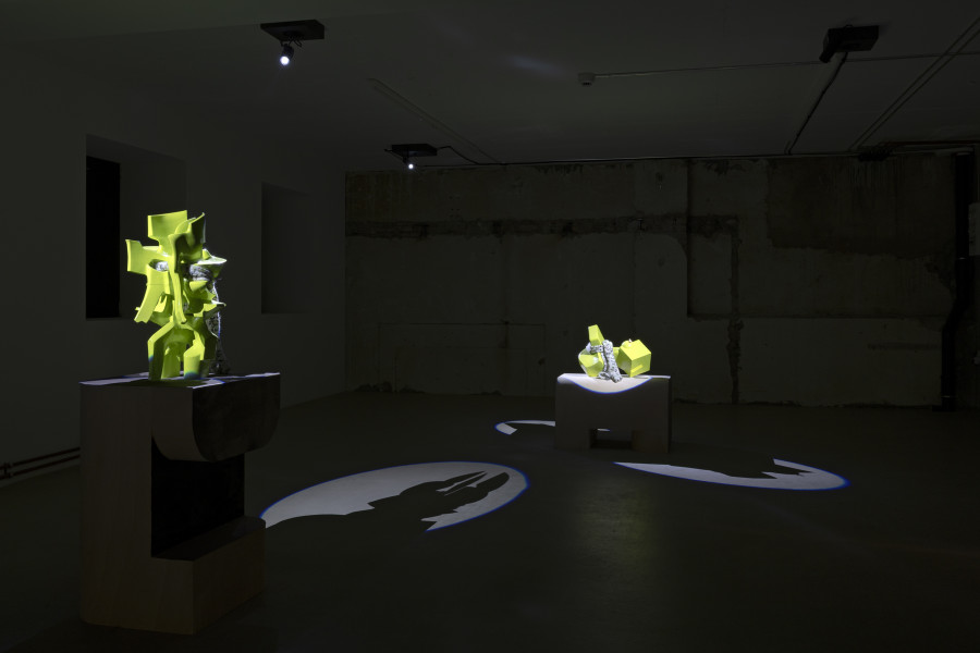 Fritz & Virginie Sistek, Priscilla Predator: geboren, leben, sterben, 2025, an automated theater play, 32 minutes, For, Basel. Photography: Gina Folly. Copyright and courtesy of the artists and For, Basel