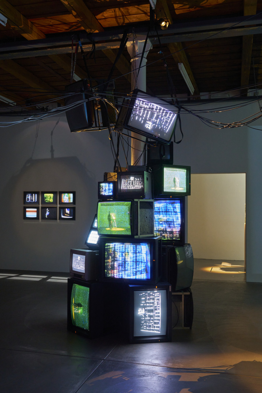 [ a n y m a ] Michael Egger, Synkie (module Fernsehturm), 2010/2024. Photo: Guillaume Python. Courtesy of the artist and Kunsthalle Friart Fribourg