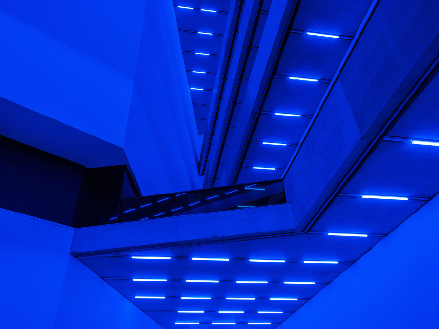 Steve McQueen, Bass, 2024, LED Light and Sound, Courtesy the artist, Co-commissioned work by Laurenz Foundation, Schaulager Basel and Dia Art Foundation, 15 June – 16 November 2025, Schaulager® Münchenstein/Basel (Installation view), Photo: Pati Grabowicz, © Steve McQueen