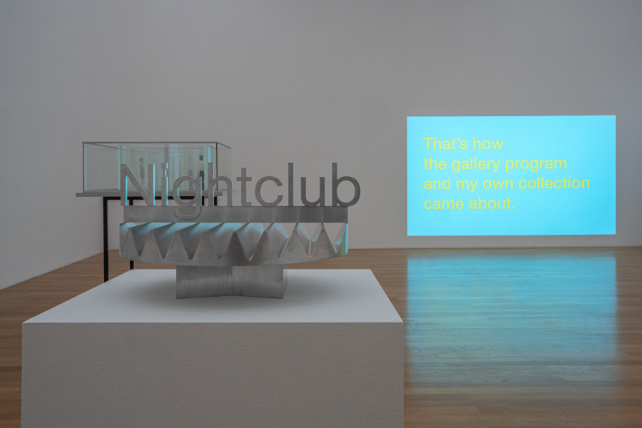 Installation view, Tony Cokes, Let Yourself Be Free, Kunstmuseum Liechtenstein, 2025-2026. Works by Dan Graham, Tony Cokes. Photo credit: Sandra Maier. © Tony Cokes / estate of Dan Graham / Kunstmuseum Liechtenstein