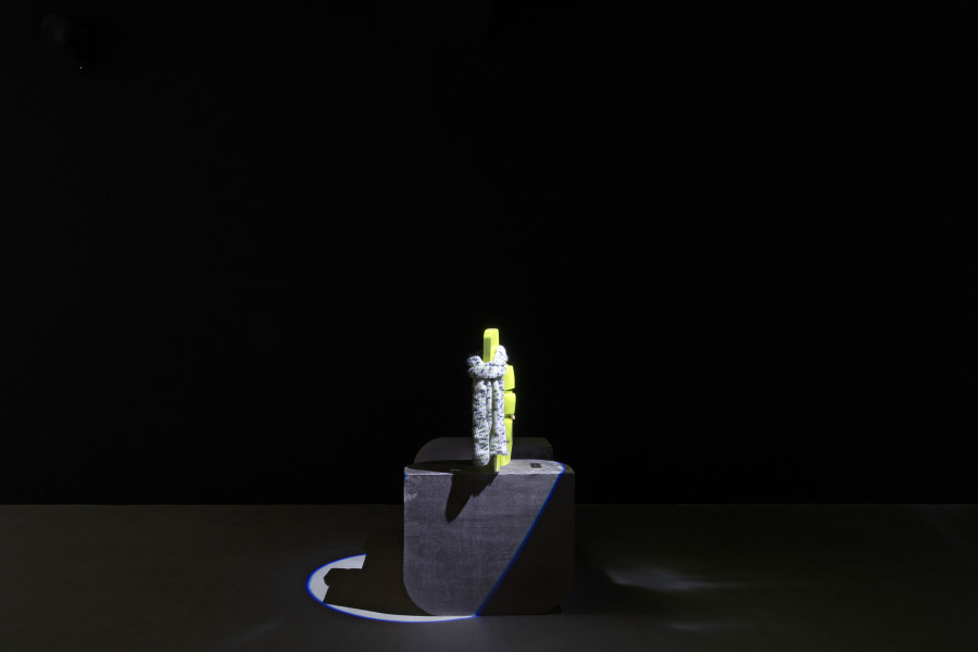 Fritz & Virginie Sistek, Priscilla Predator: geboren, leben, sterben, 2025, an automated theater play, 32 minutes, For, Basel. Photography: Gina Folly. Copyright and courtesy of the artists and For, Basel