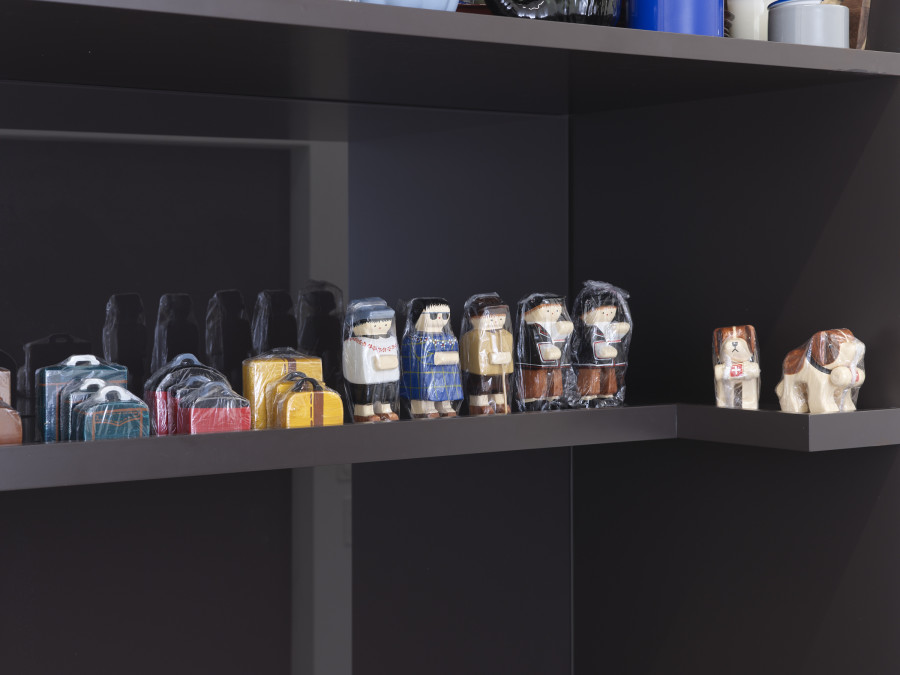 Installation view, Jasmin Werner, Apparat Kleptokrat, Damien & The Love Guru, Zürich, 2025. Courtesy of the artist and Damien & The Love Guru, Brussels/Zurich. Photography : Felix Jungo