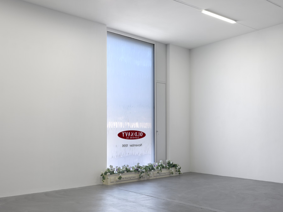 Installation view, ART CLUB2000, Selected Works 1992-1999, Kunsthalle Zürich, 2021, photo: Annik Wetter