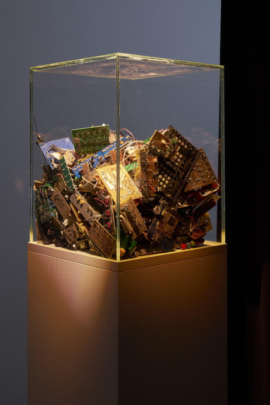 [ a n y m a ] Michael Egger, Circuits, 2018/2024. Photo: Guillaume Python. Courtesy of the artist and Kunsthalle Friart Fribourg