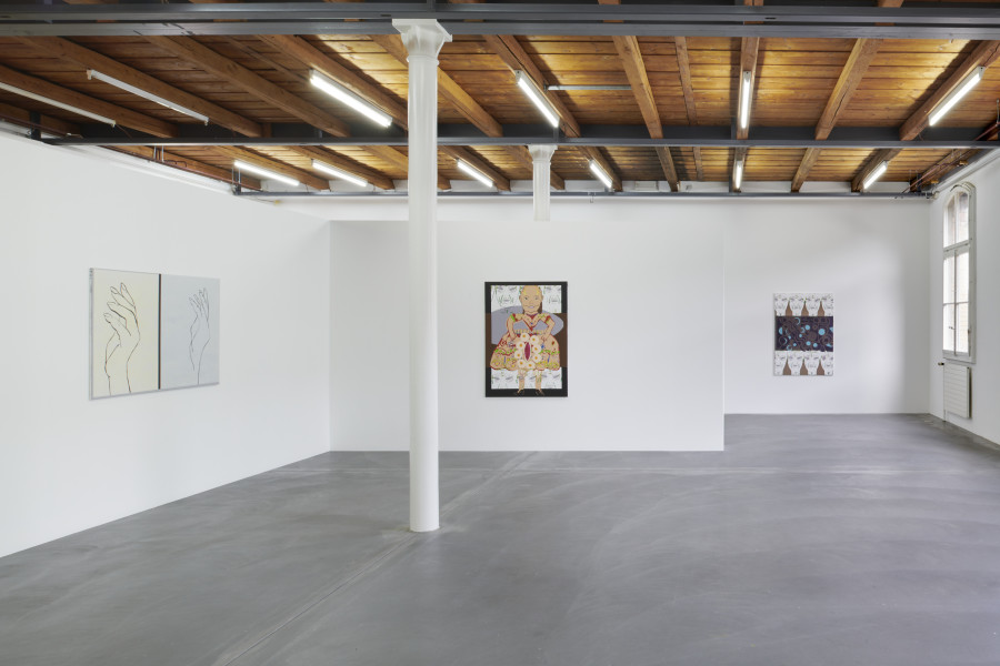 Exhibition view, Andreas Hochuli, The Year of the Babyshit Brown SUV, 2023. Photo : Guillaume Python. Courtesy of Kunsthalle Friart Fribourg and the artist