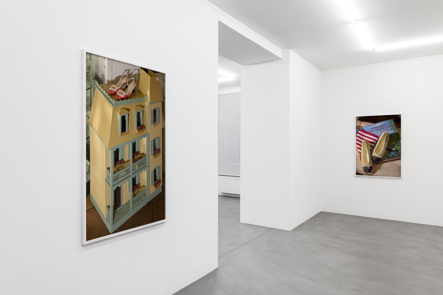 Exhibition view, Roe Ethridge, Sensible Shoes at Mai 36 Galerie, Zurich. Photo Credits: Peter Baracchi. Courtesy of the artist and Mai 36 Galerie