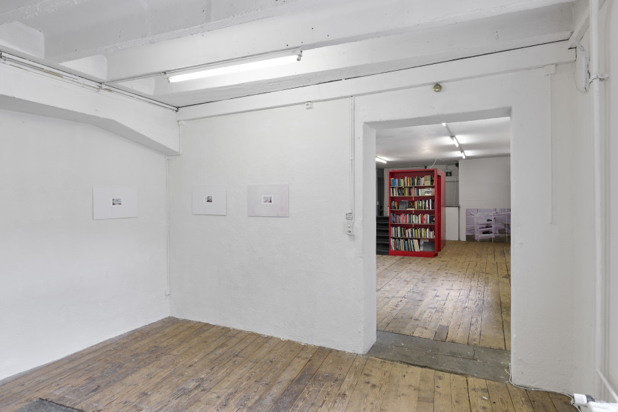 Installationsansicht, Studio Visit, 22.8.–20.9.2025, Stiftung BINZ39, Zürich. Foto: Flavio Karrer.