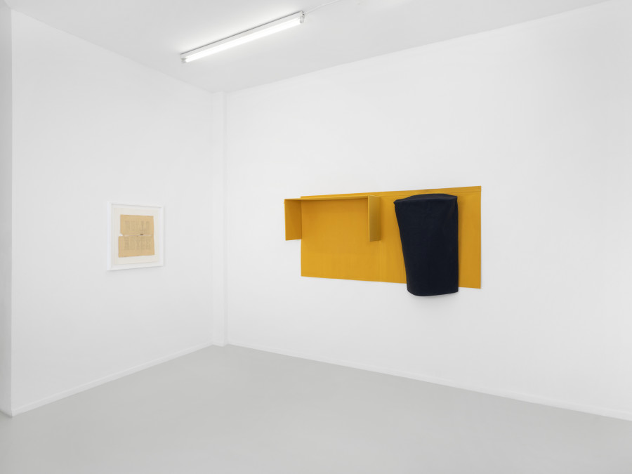 Installation view, Franz Erhard Walther, Skopia, 2025. Photo credit: © Julien Gremaud, courtesy Franz Erhard Walther and Skopia