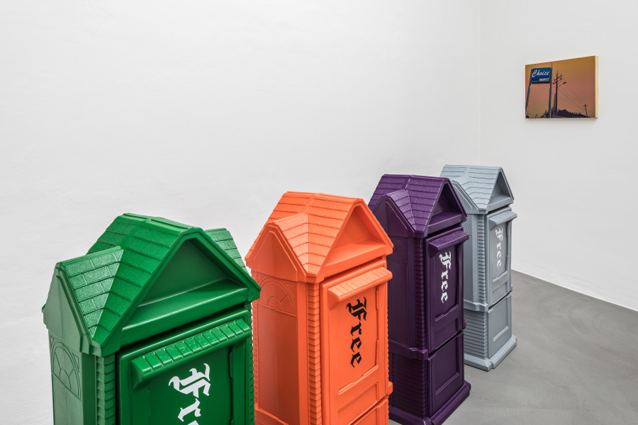 Exhibition view, Rita McBride & Glen Rubsamen, Daily Echo Free Mirror, Mai 36 Galerie, 2023. Photo credits: Peter Baracchi