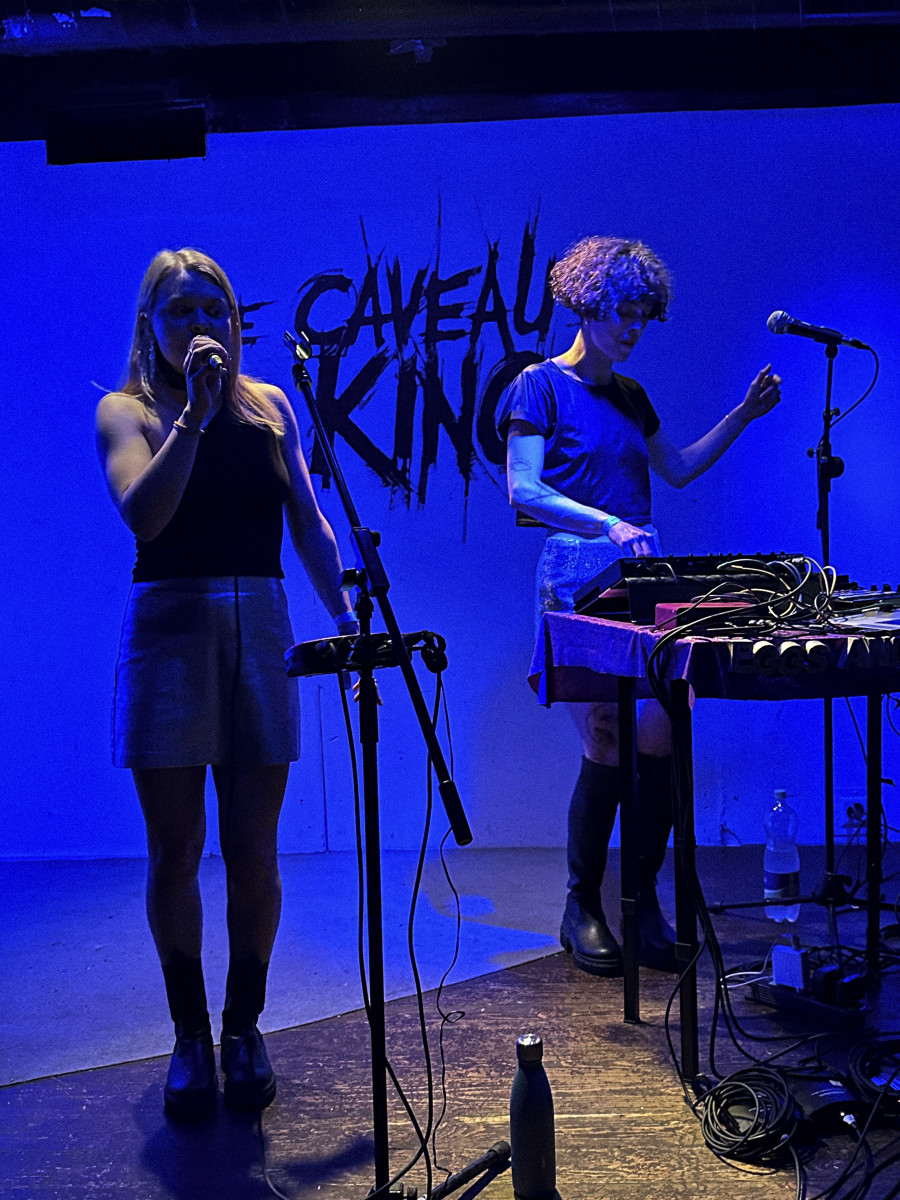 eggs and tiaras, concert, Caveau du Bar King Photo: Thalles Piaget.