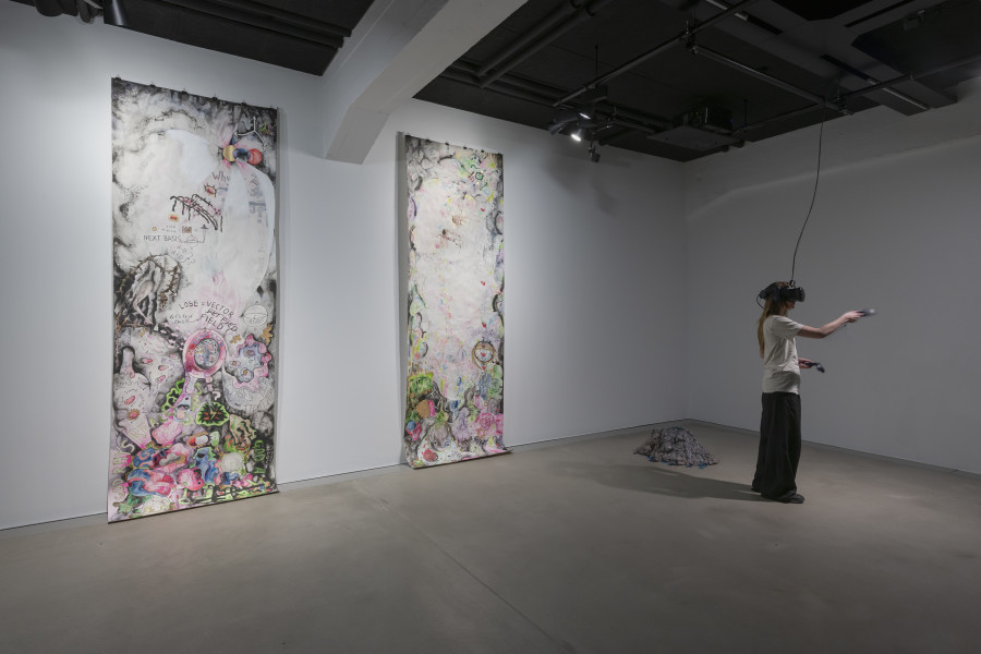 Exhibition view «Libby Heaney: Quantum Soup», 2024, HEK, photo: Franz Wamhof