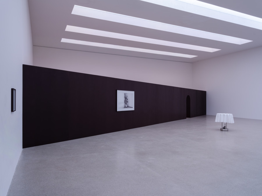 Anita Muçolli — « Navigating Estran- gement », Ausstellungsansicht / vue d’exposition / exhibition view Kunsthaus Biel Centre d’art Bienne 2026; Foto / photo: Lea Kunz