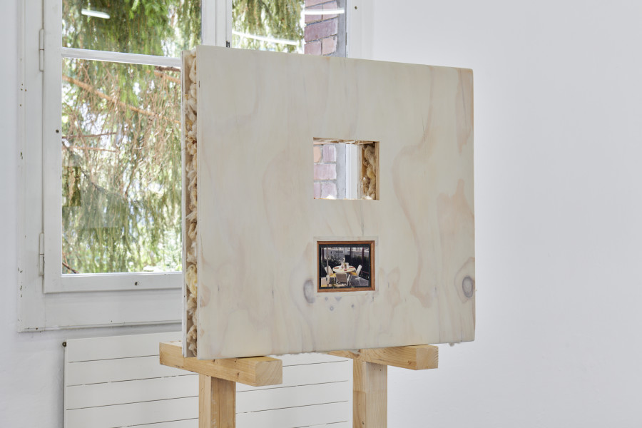 Brad Kronz, Galerie 5, 2022. Photo : Guillaume Python. Courtesy of the artist and Kunsthalle Friart Fribourg