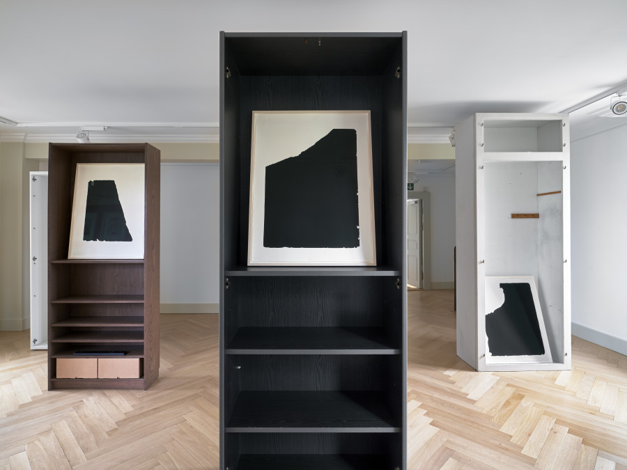 Heimo Zobernig, Sans titre (series), 1996, lithography on paper, 84 x 64 cm. Photo: Serge Fruehauf. Courtesy: Collection FCAC