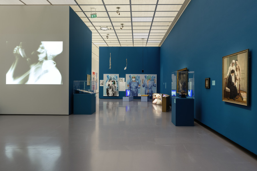 Take Care: Art and Medicine. Installation view Kunsthaus Zürich, 2022. Photo © Franca Candrian, Kunsthaus Zürich