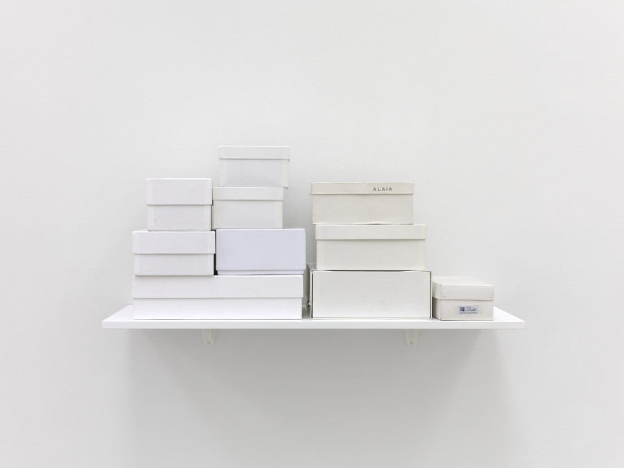 Exhibition view, Sylvie Fleury, Shoplifters from Venus, Kunst Museum Winterthur, 2023. Photo credit: Annik Wetter