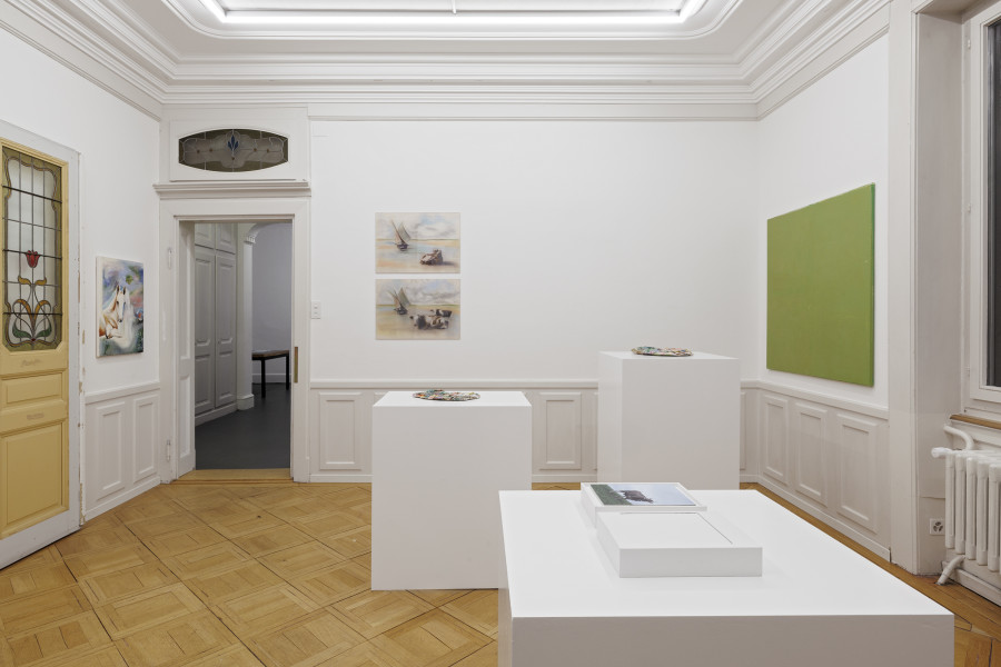 Exhibition view, Kühe und Pferde, Galerie Oskar Weiss, Zürich, 2025-2026. Photo credit: Gina Folly