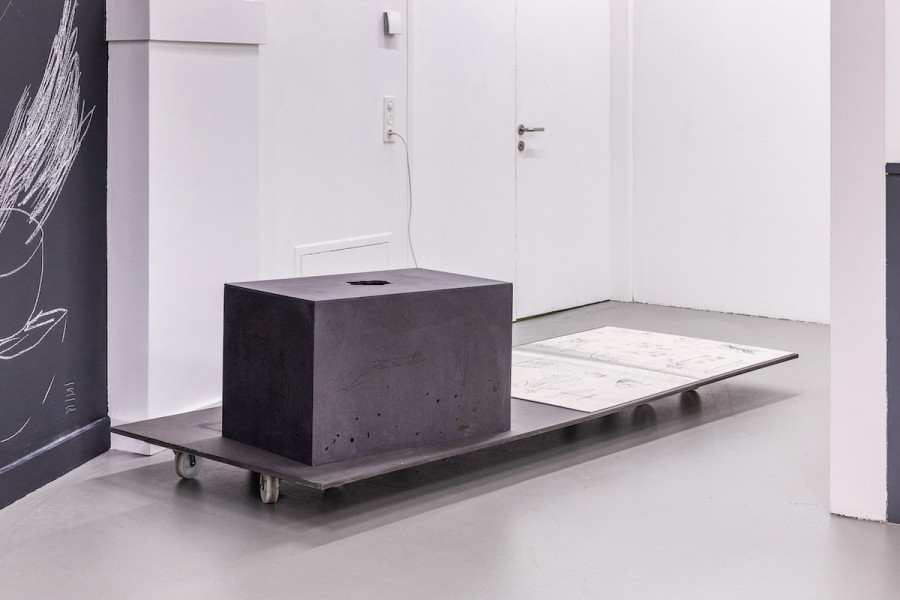 Exhibition view, Olivia Abächerli, the center and the other, Kunsthalle Luzern, 2023. Photo credit: Kilian Bannwart