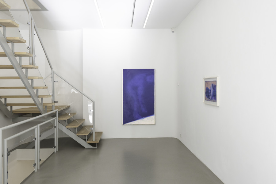 Installation view, Simon Martin, 13 images par seconde, 2023, Galerie Peter Kilchmann