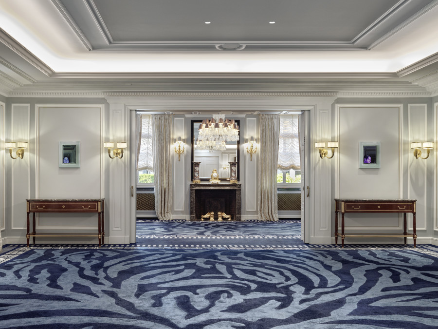 Installation view, Art in the Park XXIII, Louisa Gagliardi, Baur au Lac, Zurich, 2025. Courtesy the artist and Galerie Eva Presenhuber, Zurich / Vienna. Photo: Stefan Altenburger Photography, Zürich