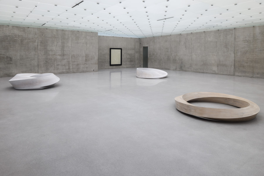 Koo Jeong A, Land of Ousss [Gravitta], Exhibition view first floor Kunsthaus Bregenz, 2026. Photo: Markus Tretter. © KOO JEONG A, Kunsthaus Bregenz. Courtesy of the artist