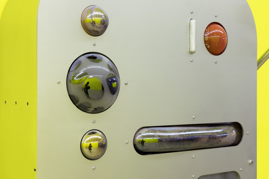 Baker Wardlaw, closeup of (information exploit) apparatus, 2024. Photography: Gina Folly / Copyright and courtesy of the artist and For, Basel