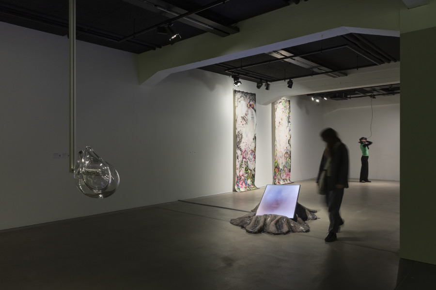 Exhibition view «Libby Heaney: Quantum Soup», 2024, HEK, photo: Franz Wamhof