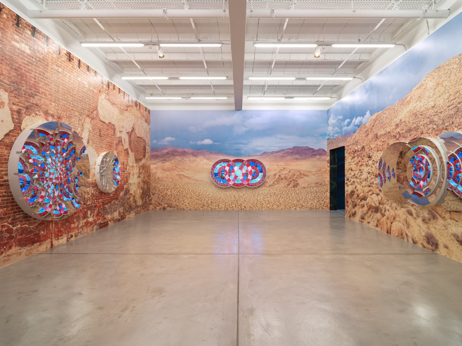 Installation view, Doug Aitken, HOWL, Galerie Eva Presenhuber, Zurich, Maag Areal, 2023. Courtesy the artist and Galerie Eva Presenhuber, Zurich / Vienna Photo: Stefan Altenburger Photography, Zürich