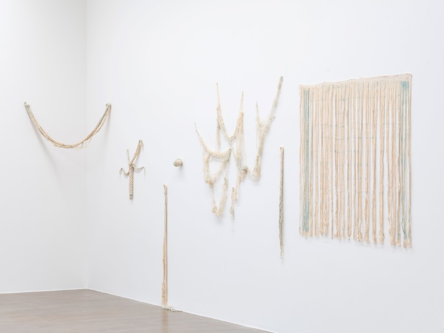 Exhibition view, Susan Hiller, Divided Self, Kunsthaus Biel Centre d’art Bienne, 2025. © The Estate of Susan Hiller; Courtesy of Lisson Gallery; photos Lea Kunz