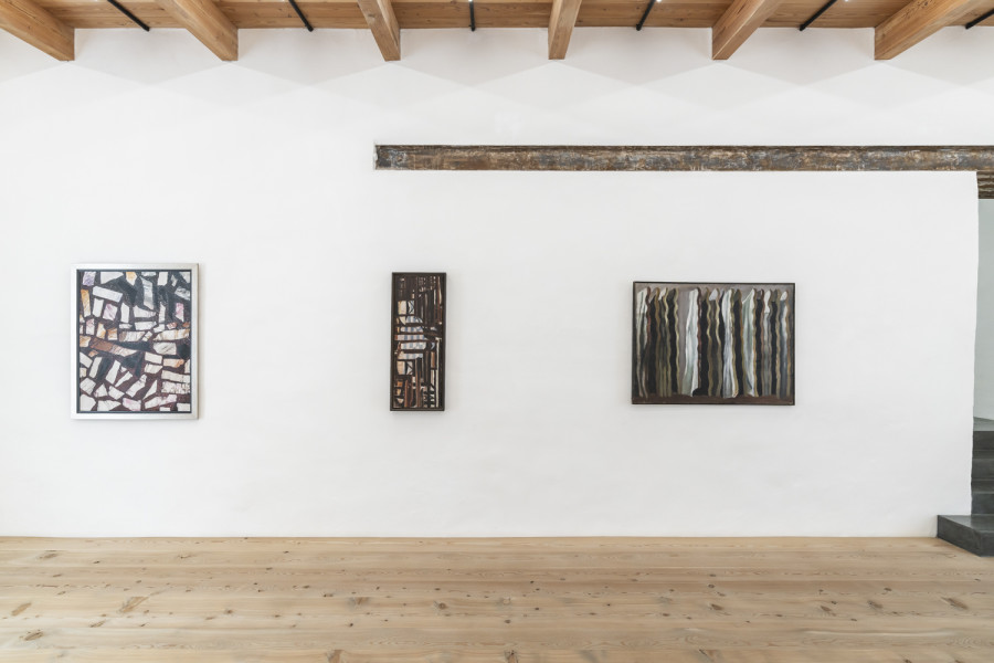 Exhibition views: Jadwiga Maziarska, Assembly, Muzeum Susch, Susch, Switzerland. 15 June – 2 November 2025. © Muzeum Susch / Art Stations Foundation; photograph: Federico Sette.