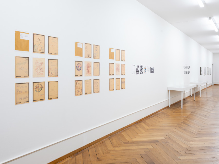 Exhibition view, Susan Hiller, Divided Self, Kunsthaus Biel Centre d’art Bienne, 2025. © The Estate of Susan Hiller; Courtesy of Lisson Gallery; photos Lea Kunz