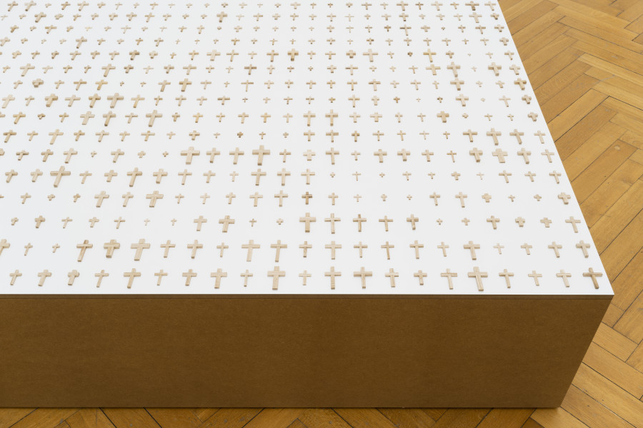 Jean-Frédéric Schnyder, das Andere, 2014–2021, Detail, Holz geschnitzt, 14‘400 Teile (Version Kunsthalle Bern: 9‘216 Teile). Courtesy Eva Presenhuber Zürich / New York. Photo: Gunnar Meier