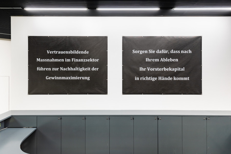 Exhibition view, Quido Sen, Sorgen Sie dafür, dass nach Ihrem Ableben Ihr Vorsterbekapital in richtige Hände kommt, Kunsthalle Luzern, 2023. Photo credit: Kilian Bannwart