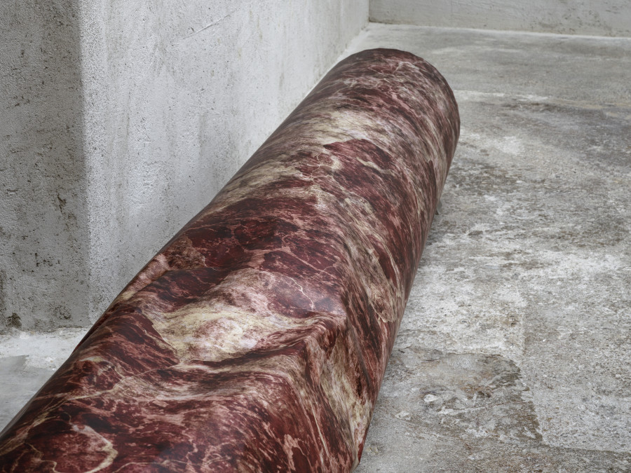 Exhibition view Ceylan Öztrük «Pink Tabula Rasa», Cabaret Voltaire 2023; Ceylan Öztrük, Phantasm Manifesto: Column II, 2023. Photo: Cedric Mussano.