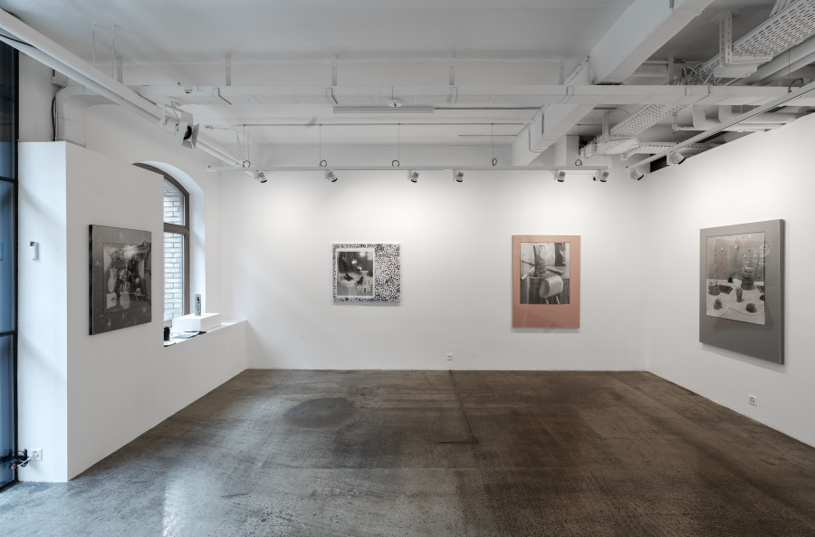 Installation view, Stefan Burger, The Gold Collection, tichyocean, 2025.