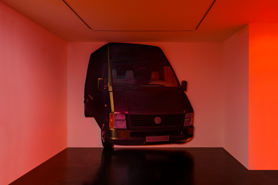 Marius Steiger, Van, 2024, Öl und Acryl auf Leinen / Oil and acrylic on linen, 240 x 250 x 4.5 cm, Kunst Raum Riehen, 2025. Courtesy the artist, Blue Velvet, Zurich. Photo: Gina Folly
