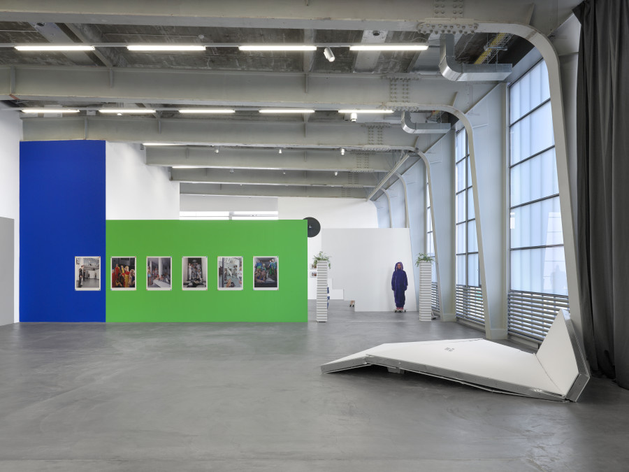 Installation view, ART CLUB2000, Selected Works 1992-1999, Kunsthalle Zürich, 2021, photo: Annik Wetter