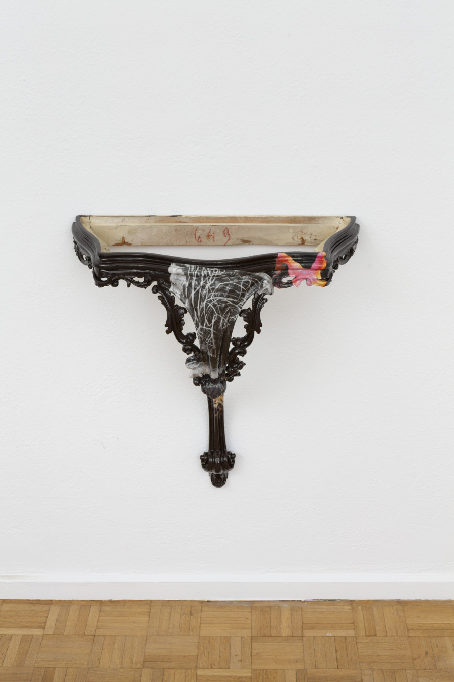 Virginia Ariu, Secret twins, 2025, Wood, magazine clippings, varnish, primer, vinyl glue, 64 x 58.5 x 30 cm. Exhibition view, Virginia Ariu, Exercises of Abstraction, Sentiment, Zürich, 2025. Photo credit: Philipp Rupp / Julien Gremaud. Courtesy of the artist and Sentiment